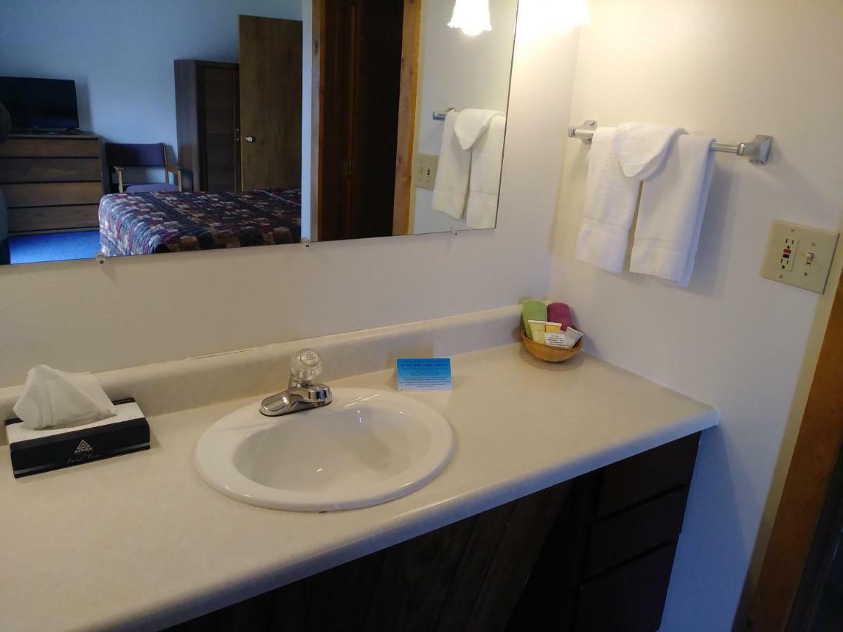 The Sturgis Motel ภายนอก รูปภาพ