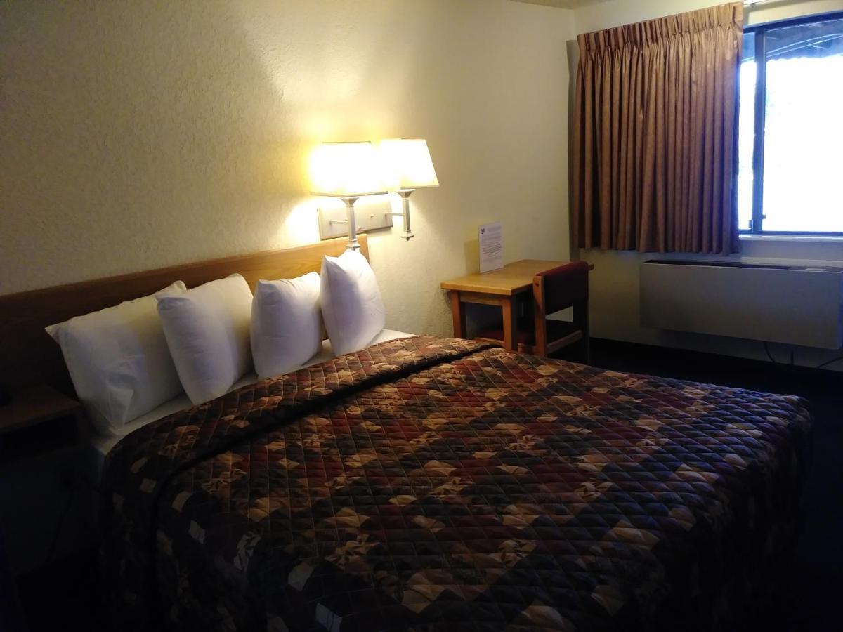 The Sturgis Motel ภายนอก รูปภาพ